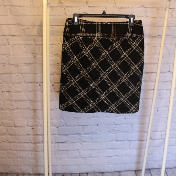 Ann Taylor Loft Black Tweed Pencil Skirt - Picture 2 of 6